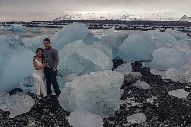 2-Day Blue Ice Cave, Glacier Lagoon and South Coast - Small Group - Glacier Lagoon (Jökulsárlón) and Diamond Beach: the best time to slow down