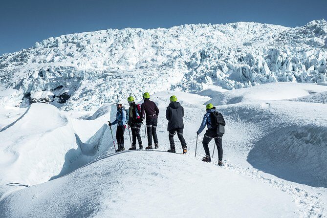 6-Day Minibus Tour Around Iceland from Reykjavik - Day 3 Icebergs on black sand plus Vatnajökull blue ice