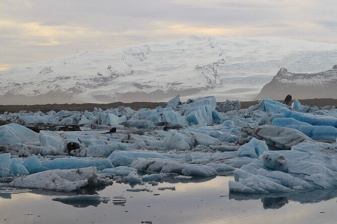 8 Day Winter Circle Tour, Ring Route of Iceland with Snæfellsnes Peninsula - Day 3: Crystal ice cave, Jökulsárlón seals, and Black Diamond Beach