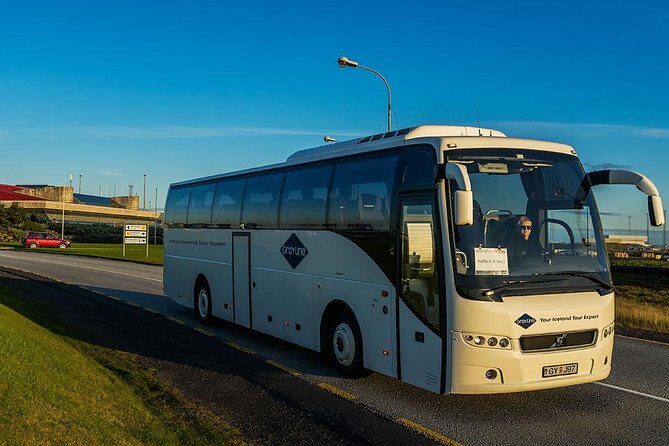 Airport Express Shared Departure Transfer from Reykjavik Hotels to Keflavik Airport - The Service’s Best-Fit Traveler