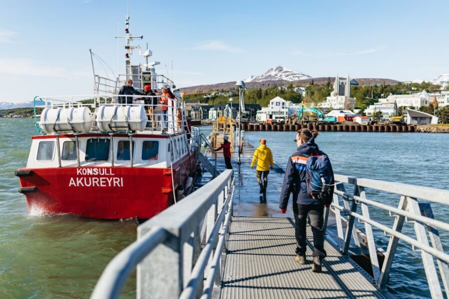 Akureyri: 3-Hour Classic Whale Watching Tour by Ship - Staying Comfortable at Speed: Overalls, Spray, and Wind