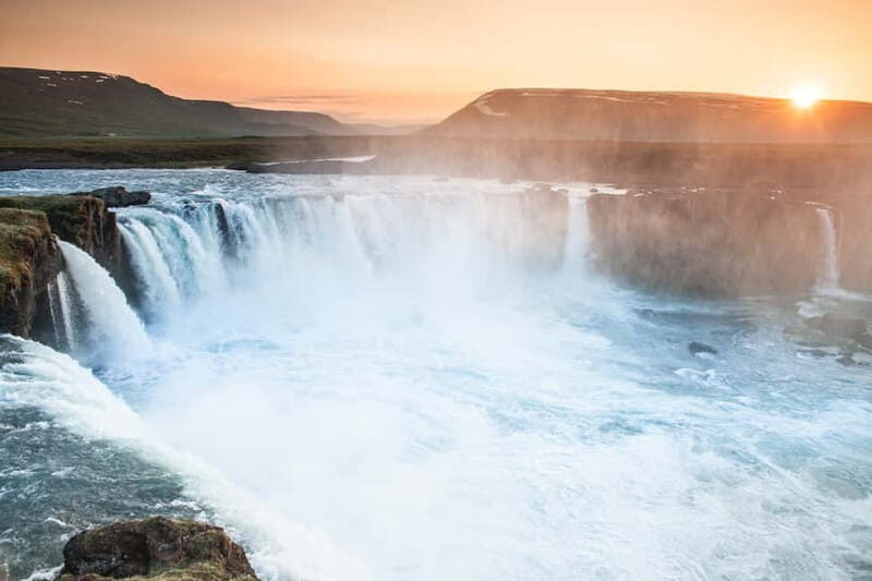Akureyri Port: Lake Mývatn & Goðafoss Guided Tour with Lunch - The exact flow of the day (and where time goes)