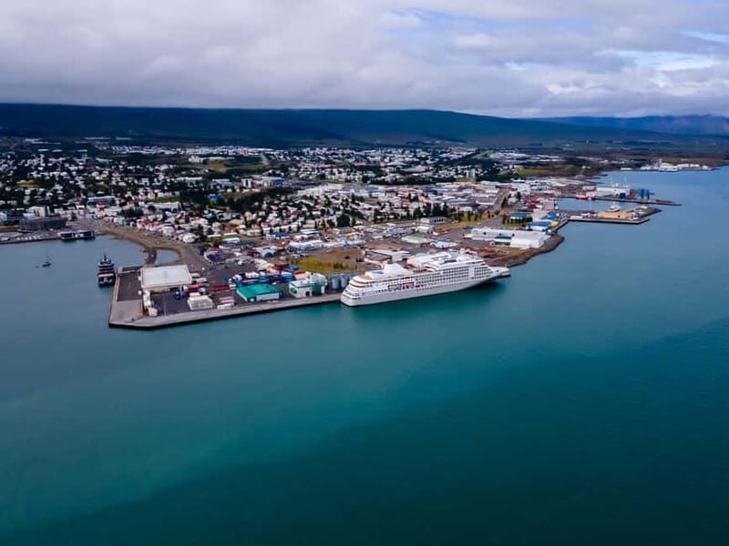 Akureyri: Whale Watching Shore Excursions - Dress like you’re on the water, not in a showroom