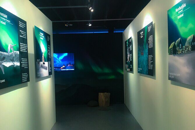 Aurora Reykjavík, The Northern Lights Center Museum Visit - Staff, souvenirs, and the little extras that help it feel complete