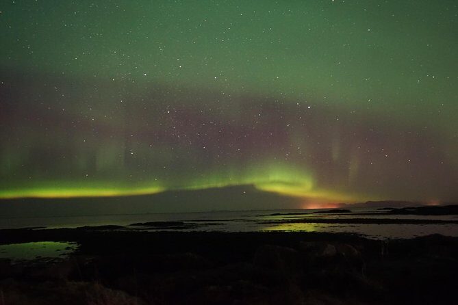 Chasing Aurora Borealis with Warmth and Treats in Premium Tour! - Stop 1: the northern lights hunt in the Icelandic countryside
