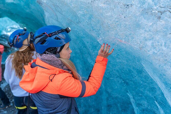 Crystal Blue Ice Cave - Super Jeep From Jökulsárlón Glacier Lagoon - Group Size (Max 14) and the Crowds Inside