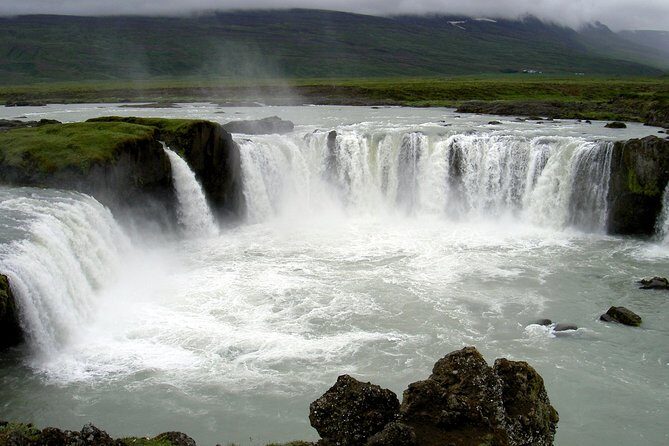 Day Trip to Lake Mývatn And The Nature Baths from Akureyri - Godafoss Waterfall: The 30-Minute Power Stop