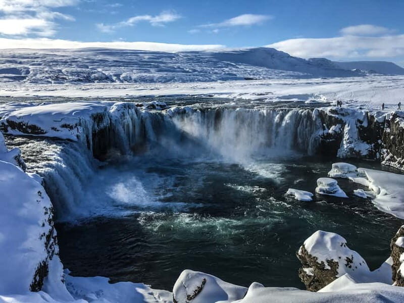 From Akureyri: Lake Mývatn and Godafoss Cruise Ship Day-Trip - The drive along Eyjafjörður: scenery that explains the region
