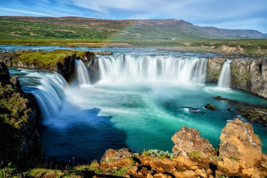From Akureyri: Myvatn Lake, Craters, & Waterfall Tour - Guides and driving: why the human touch matters here