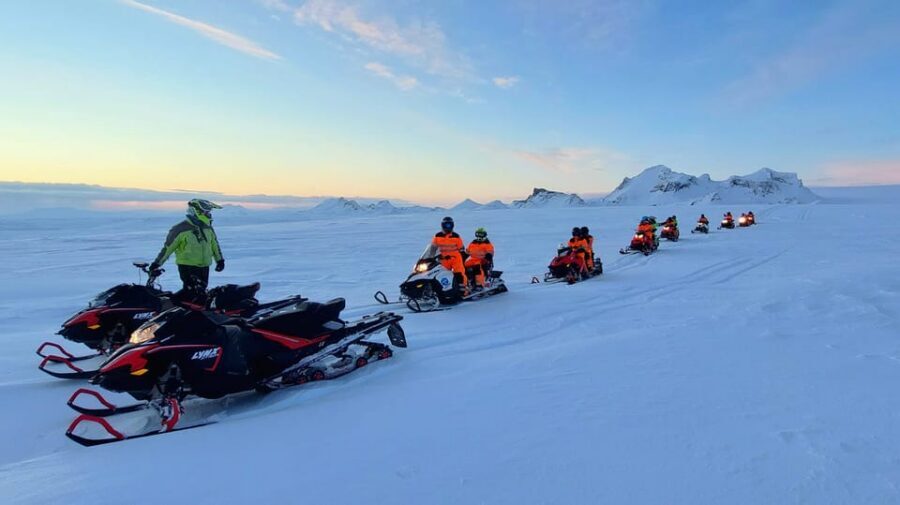 From Geysir: Snowmobile Adventure on Langjökull Glacier - Photo stop logistics: how to get better shots in 10 minutes