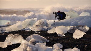 From Reykjavik: Glacier Lagoon and Fjaðrárgjúfur Canyon Tour - Reykjavik Pickup to the First Big Views: How the Minibus Day Stays Fun