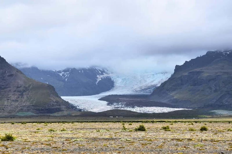From Reykjavik: Glacier Lagoon and Fjaðrárgjúfur Canyon Tour - Diamond Beach on Vatnajökull: Why the Black Sand Matters