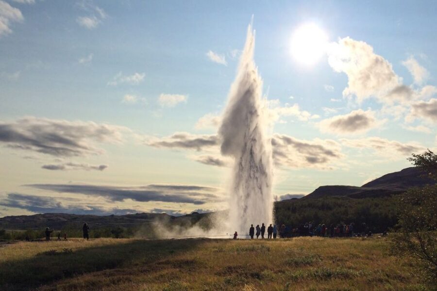 From Reykjavik: Golden Circle and Northern Lights Combo - Meeting at BSI Bus Terminal and How the Timing Feels