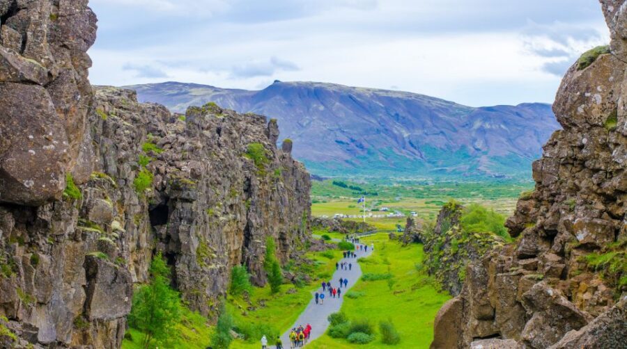 From Reykjavik: Golden Circle and Secret Lagoon Day Trip - Timing and Logistics: Pickup, Meeting Point, and Staying Sane