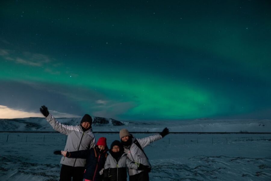 From Reykjavik: Northern Lights Guided Tour with Photos - Aurora photos taken right: what to expect and how to maximize your results