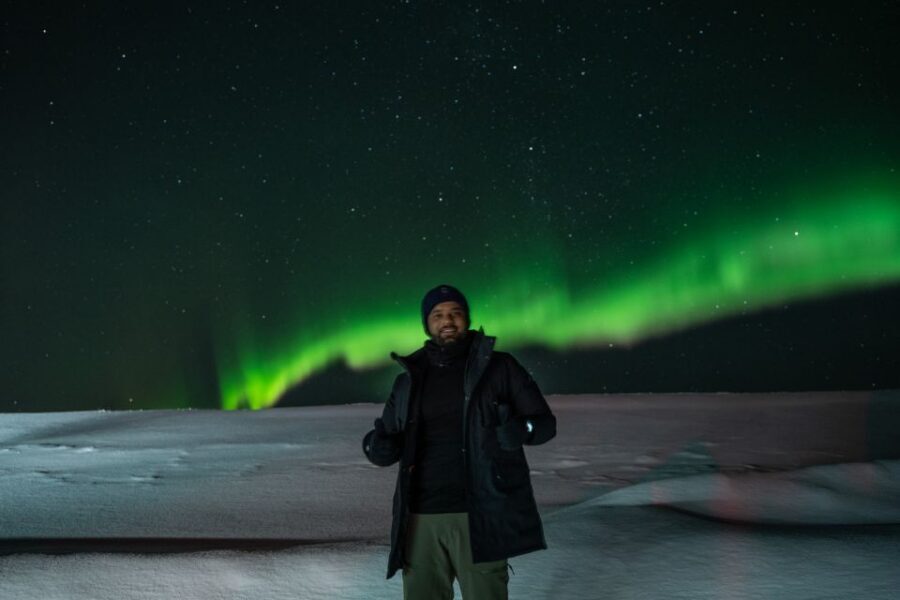 From Reykjavik: Northern Lights Guided Tour with Photos - Guides you’ll actually understand: the teaching layer