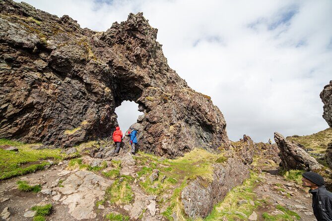 From Reykjavík: Snaefellsnes & Kirkjufell Small Group Day Tour - Reykjavík to Borgarnes: a quick Viking warm-up
