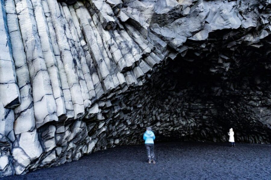 From Reykjavik: South Coast Tour & DC-3 Plane Wreck - Seljalandsfoss finale: walking behind the waterfall