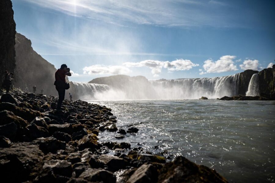 Goðafoss Waterfall Tour from Akureyri Port - Hotel Goðafoss: Coffee, Kleina, and Restrooms That Help