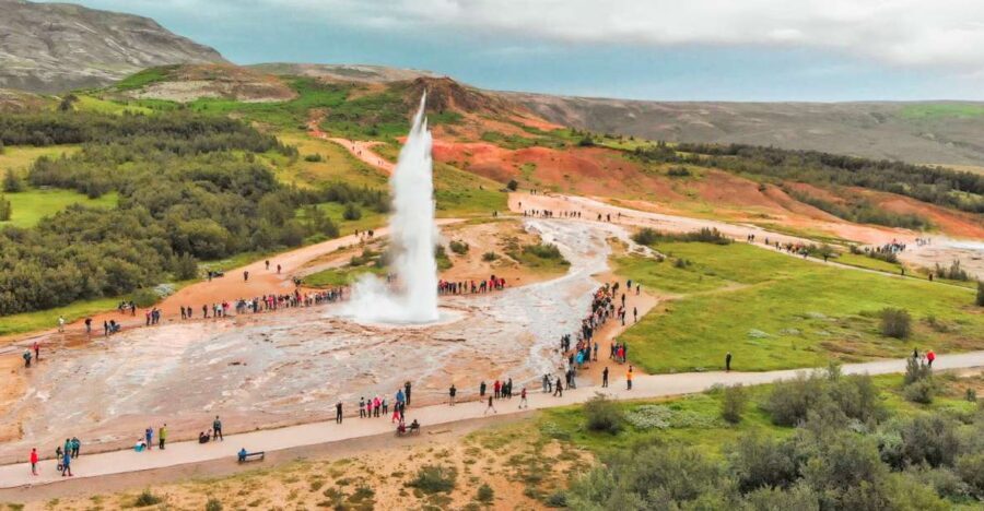 Golden Circle and Kerið Crater Small Group Tour - Geysir and Strokkur: The Drama of Boiling Water