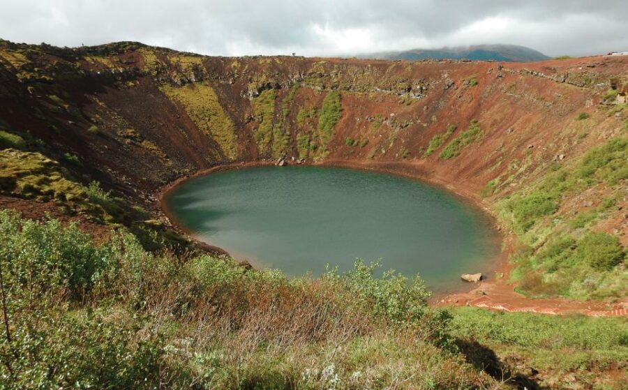 Golden Circle and Kerið Crater Small Group Tour - Pace, Guides, and the Small-Group Advantage