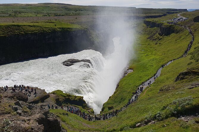 Golden Circle and Kerid Volcanic Crater Small-Group Day Tour - Kerid Crater Lake: the stop that many plans forget