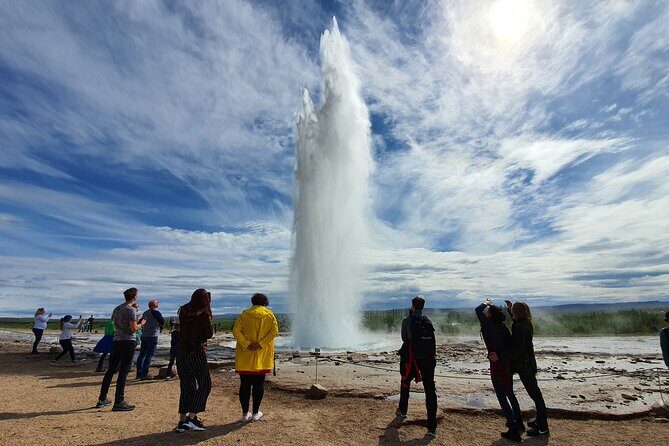 Golden Circle and Kerid Volcanic Crater Small-Group Day Tour - Geysir and Strokkur: geothermal chaos with dependable eruption timing