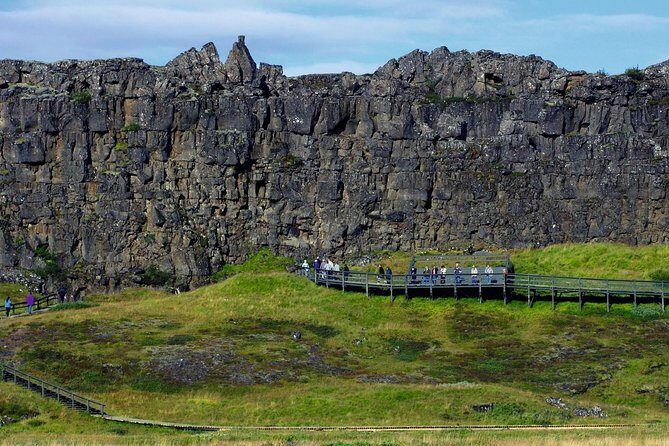 Golden Circle Day Trip with Fridheimar Greenhouse visit from Reykjavik - Guides, Groups, and the Day’s Pace