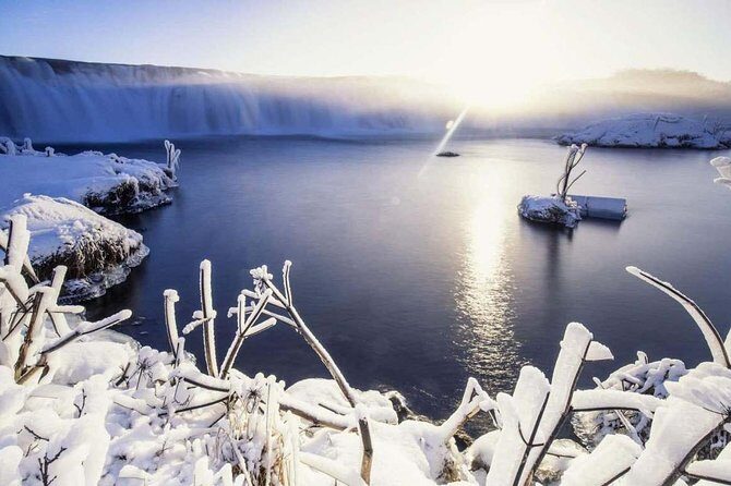 Golden Circle & Kerið Day Tour by Minibus from Reykjavik - Guide Style and Onboard Comfort: Wi‑Fi, USB Power, and Small-Group Rhythm