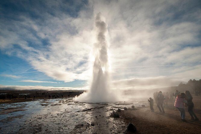 Golden Circle, Secret Lagoon and Kerid Crater Tour from Reykjavik - Thingvellir National Park: Parliament Roots Meets Continental Plates