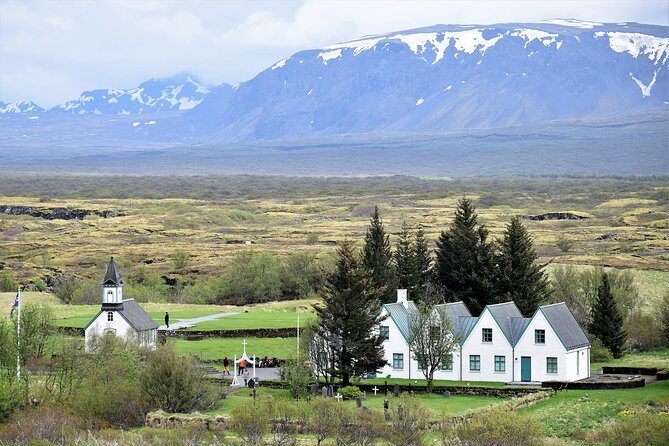 Golden Circle & Snorkeling in Silfra From Reykjavík with Free Photos - Gullfoss waterfall: use your stop time for viewpoints that do more than one job
