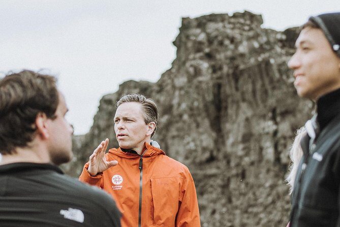 Golden Circle with Kerid Volcanic Crater Day Tour from Reykjavik - Stop 1 and 2: Leaving Reykjavik and Getting Oriented