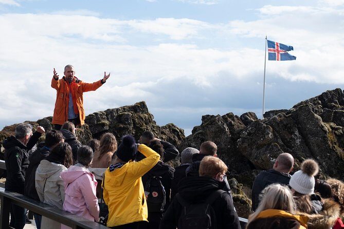 Golden Circle with Kerid Volcanic Crater Day Tour from Reykjavik - Þingvellir National Park: Where Geology Meets Human History