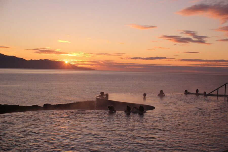 Husavik: GeoSea Geothermal Baths Entrance Ticket - Swim-up bar: keep your relax-time going