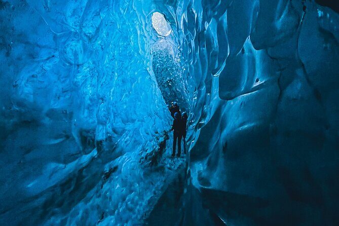 Ice Cave and Glacier Exploration Tour of Vatnajökull from Jökulsárlón - Why Vatnajökull Ice Caves Near Jökulsárlón Feel Unreal