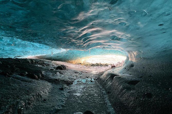 Ice Cave and Glacier Exploration Tour of Vatnajökull from Jökulsárlón - Gear Included vs. Gear You Must Bring (This Is Not the Time to Wing It)