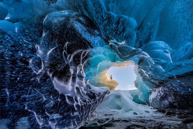 Ice Cave Tour in the National Park of Vatnajökull - The super jeep ride: fun, bumpy, and worth factoring in