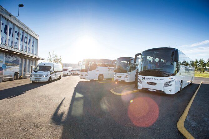 Iceland: Airport Transfers between Keflavík and Reykjavik Center - Flybus Meets Flight Schedules at KEF