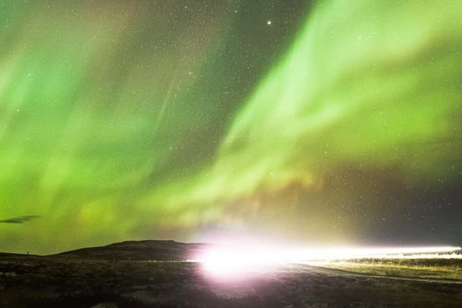 Iceland: Northern Lights Bus Tour from Reykjavik - What Your Guide Teaches You Under the Stars
