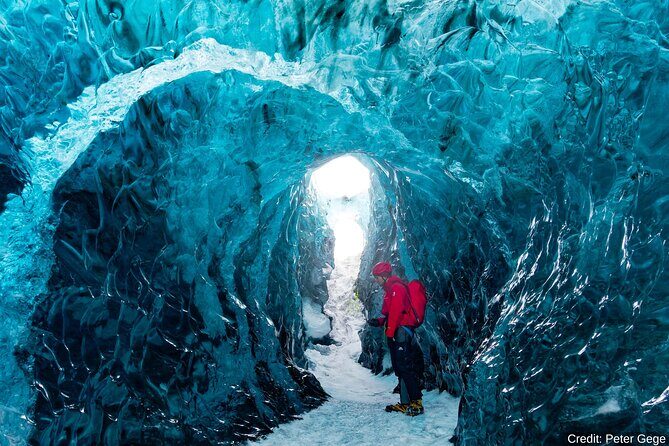 Iceland: See & Experience it ALL in 9 Days, 1st Class Custom Tours - Private 1st-Class style: driving comfort with a small-group plan