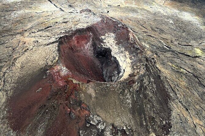Iceland Volcanic Eruption Area Helicopter Tour from Reykjavík - Reykjanes Peninsula by Helicopter: What You See in 35–45 Minutes