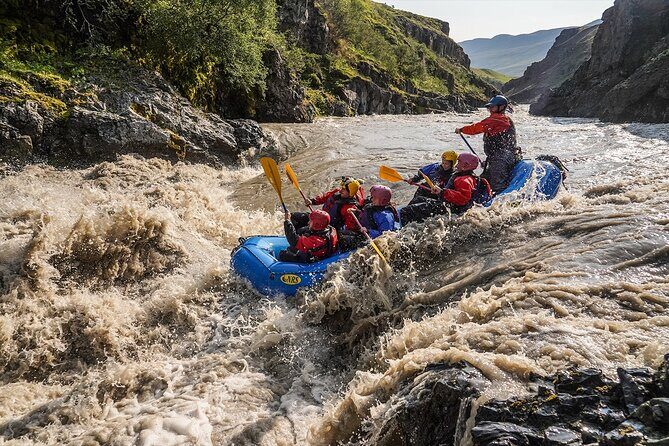 Iceland’s Top Grade 4 Rafting – Drysuit, Canyon & Adrenaline - The East Glacial River Gorge: why this run feels remote