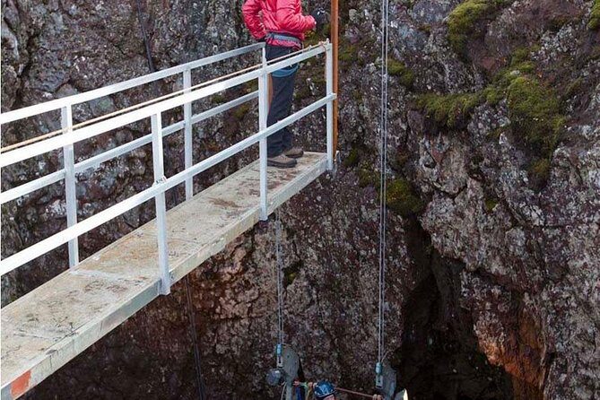 Inside the Volcano: Small-Group Tour and Lava Field Hike - Why Thrihnukagigur Lets You Step Into the Magma Chamber