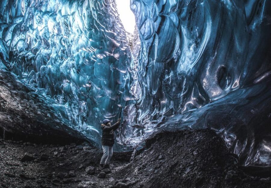 Jökulsárlón: Crystal Ice Cave Super Jeep Tour - Inside Breiðamerkurjökull: Why the Color Looks Different Every Time