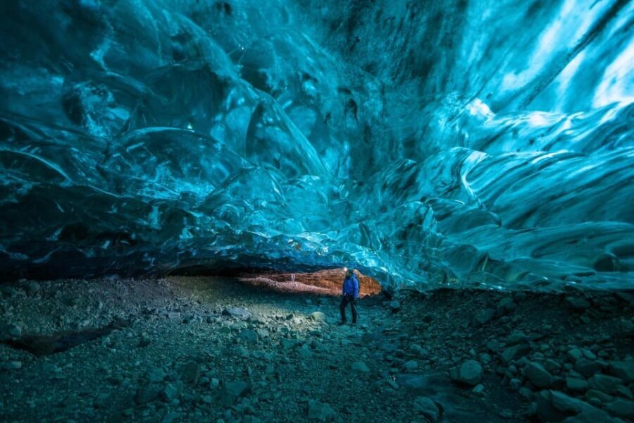 Jökulsárlón: The Original Ice Cave Tour on Vatnajökull - Your Guided Glacier Walk: Distance, Pace, and What You’re Actually Doing