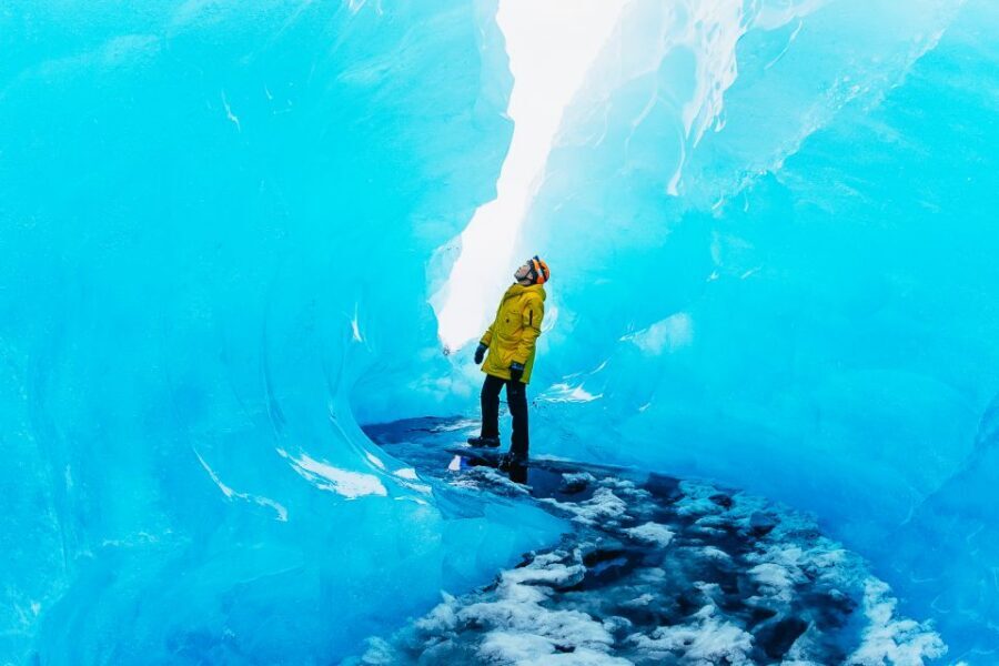Jökulsárlón: Vatnajökull Ice Cave Guided Tour - The Short Walk In: Crampons, Footing, and Safety Gear