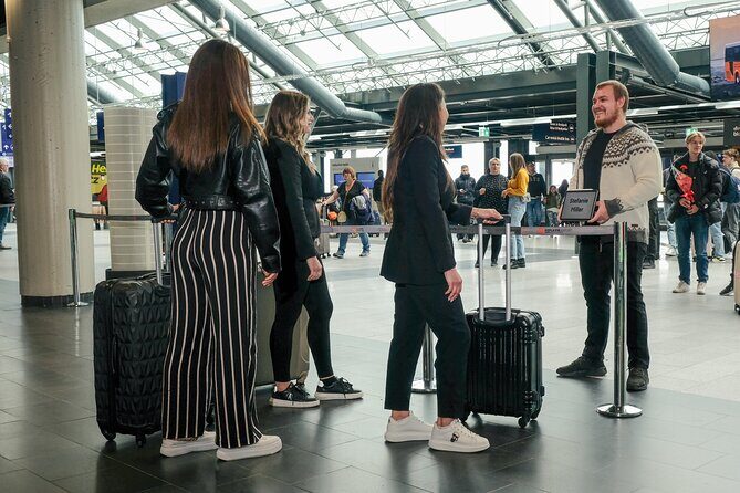Keflavik Airport One-Way Private Transfer To or From Reykjavik - Door-to-door KEF transfers: why this setup feels better