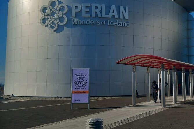 Keflavik International Airport Private Transfer To/From Reykjavik - Keflavík Airport Pickup: How the Driver Finds You Fast