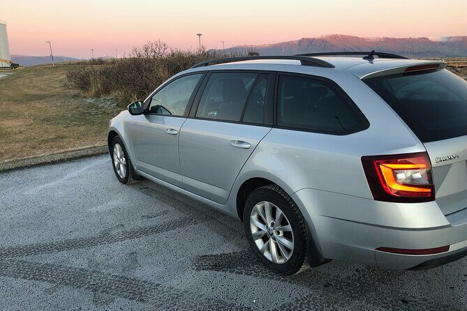Keflavik International Airport Private Transfer To/From Reykjavik - One-Way vs Round-Trip: Where the Value Comes From