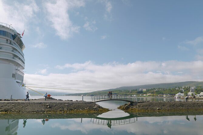 Lake Mývatn & Goðafoss Waterfall from Akureyri Port - Stop 2: Goðafoss Waterfall, 12 Meters of Classic North Iceland